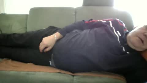 Tom online show from 10/19/25, 12:06