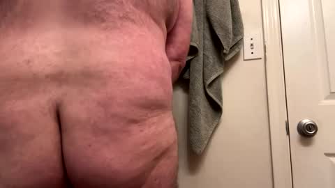 Snapshot of chefsd chatting on 02/12/25, 12:44 Chef online show from 02/12/25, 12:44