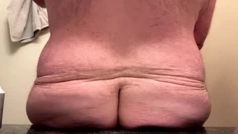 Snapshot of chefsd chatting on 10/16/25, 12:06 Chef online show from 10/16/25, 12:06