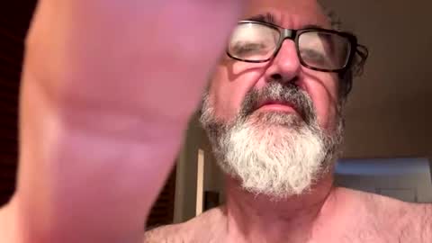 Snapshot of chefsd chatting on 11/01/25, 04:25 Chef online show from 11/01/25, 04:25