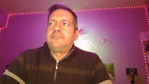 Snapshot of chehch chatting on 12/22/25, 06:05 Nikita16 online show from 12/22/25, 06:05