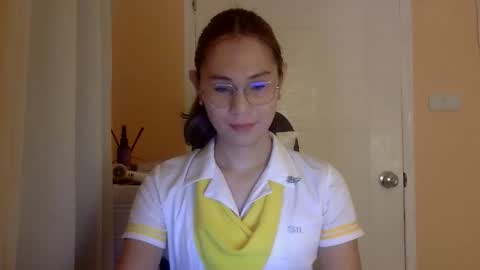 chelly4u69 online show from 12/20/25, 04:19