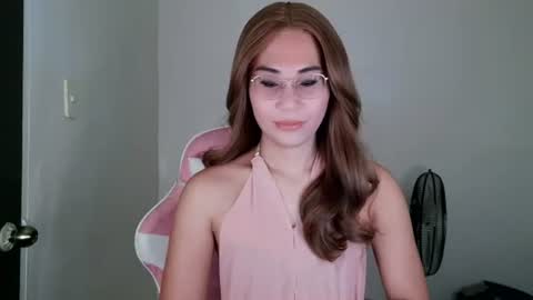 Snapshot of chelly4u69 chatting on 07/05/26, 01:01 chelly4u69 online show from 07/05/26, 01:01