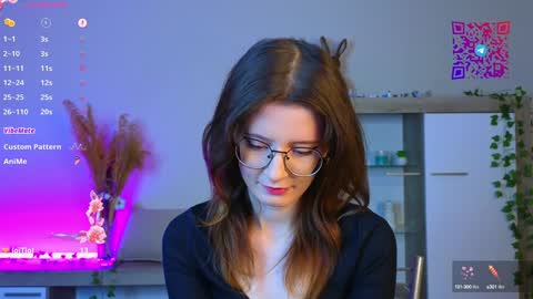 Mona online show from 12/06/24, 03:22