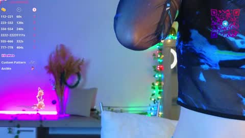 Mona online show from 12/23/24, 03:12