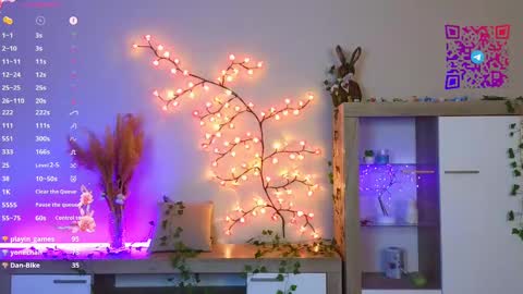 Mona online show from 02/22/25, 09:48