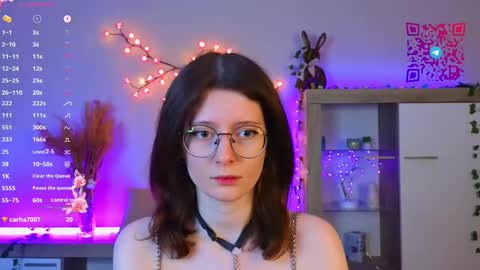 Mona online show from 03/05/25, 03:18