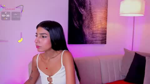 Snapshot of chelsy7 chatting on 11/22/25, 04:00 Chelsy online show from 11/22/25, 04:00