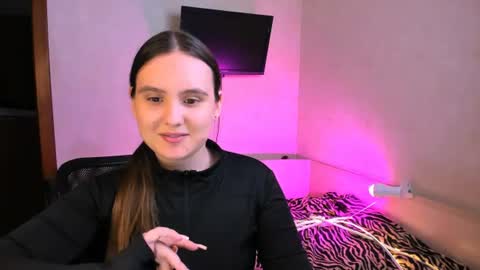 Snapshot of chelsyluxex chatting on 08/01/26, 10:14 Chelsy Luxe online show from 08/01/26, 10:14