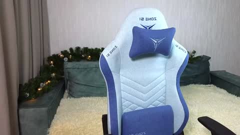 LUCASRYANPVT IS OPEN online show from 12/06/24, 09:21