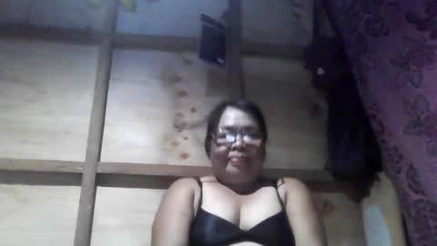 Snapshot of chenita_kits chatting on 05/18/26, 12:00 chenita_kits online show from 05/18/26, 12:00