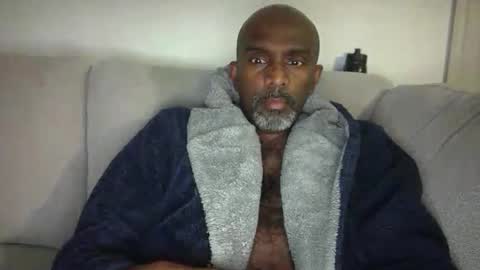 Snapshot of chenthu1979 chatting on 03/26/26, 11:27 chenthu1979 online show from 03/26/26, 11:27