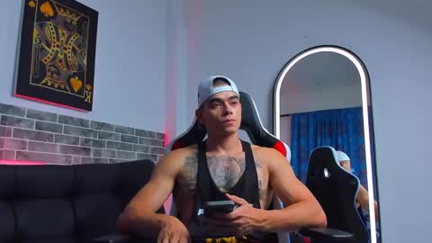 Snapshot of chepe_fit chatting on 02/22/25, 04:51 chepe vause online show from 02/22/25, 04:51