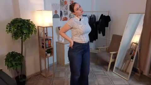 Pauline its my first day online show from 10/21/25, 11:22