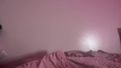 Snapshot of cherliecarmen chatting on 02/26/25, 01:43 cherliecarmen online show from 02/26/25, 01:43