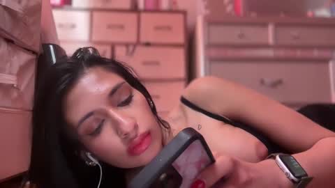 Snapshot of cherliecarmen chatting on 03/03/25, 09:05 cherliecarmen online show from 03/03/25, 09:05