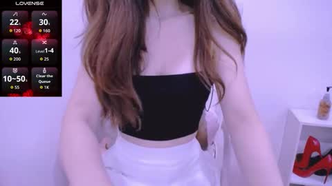 Snapshot of cherriana chatting on 11/16/25, 12:22 Cheri online show from 11/16/25, 12:22