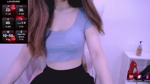 Snapshot of cherriana chatting on 11/21/25, 12:21 Cheri online show from 11/21/25, 12:21