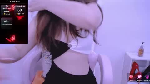 Snapshot of cherriana chatting on 11/24/25, 12:54 Cheri online show from 11/24/25, 12:54