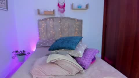 cherries_and_wine_ online show from 12/02/24, 07:16