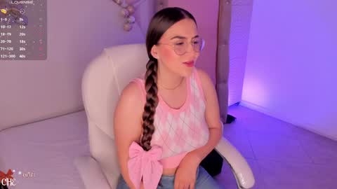 Snapshot of cherry_blond_ chatting on 12/18/24, 11:56 Cherry online show from 12/18/24, 11:56