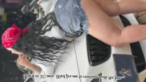 C H E R R Y  online show from 11/10/25, 10:14