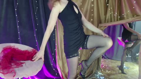 Snapshot of cherry_blossomsx chatting on 12/29/24, 06:03 thanks guys see you tomorrow online show from 12/29/24, 06:03