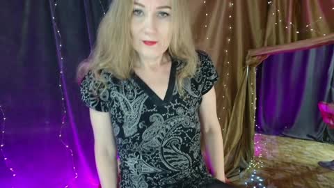Snapshot of cherry_blossomsx chatting on 01/25/25, 12:05 thanks guys see you tomorrow online show from 01/25/25, 12:05