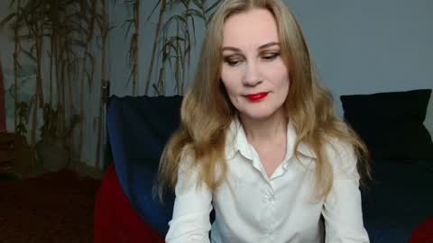 Snapshot of cherry_blossomsx chatting on 02/08/25, 05:50 thanks guys see you tomorrow online show from 02/08/25, 05:50