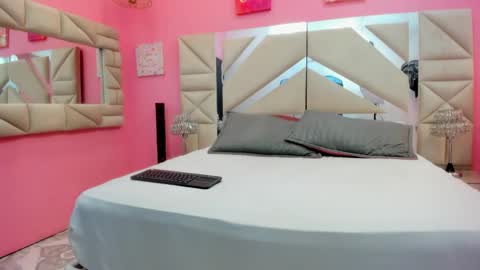 Snapshot of cherry_love_0 chatting on 04/23/26, 01:02 Cherry girl online show from 04/23/26, 01:02