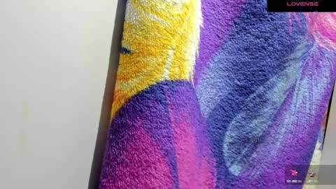 Mia online show from 02/12/25, 12:12