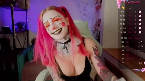 Snapshot of cherry_roxy chatting on 10/31/25, 10:11 Roxy online show from 10/31/25, 10:11