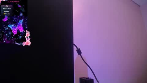 Snapshot of cherry_sex_x chatting on 11/26/25, 09:05 cherry_sex_x online show from 11/26/25, 09:05