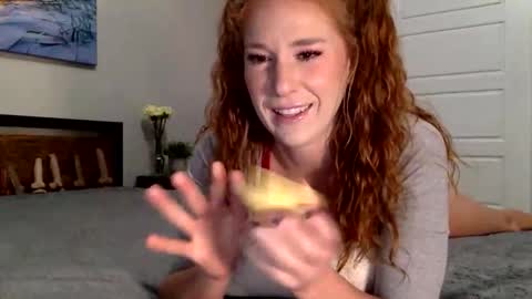 Snapshot of cherry_sinn chatting on 05/08/26, 03:12 cherry sin online show from 05/08/26, 03:12