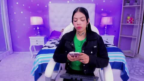 Sussan Cherry  online show from 01/24/25, 05:10