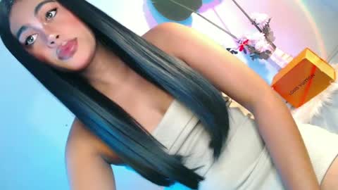 Snapshot of cherry_temptation28 chatting on 06/23/26, 09:24 marshmallow online show from 06/23/26, 09:24