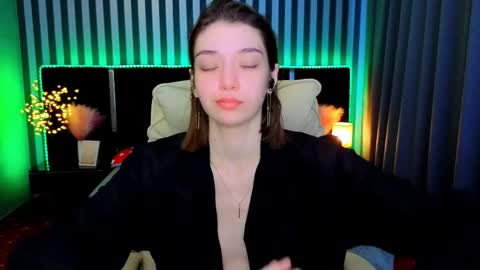 Snapshot of cherry_wipe chatting on 04/16/26, 06:03 Cherry Wipe online show from 04/16/26, 06:03