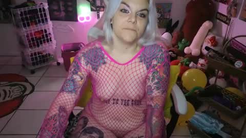 Snapshot of cherryb0mbb0mb chatting on 12/03/24, 05:53 CherryBombBomb online show from 12/03/24, 05:53