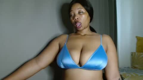 Snapshot of cherrybabexx chatting on 03/23/26, 08:18 Cherrybabe online show from 03/23/26, 08:18