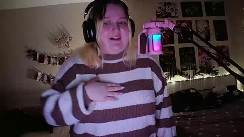 Snapshot of cherrybaby_0 chatting on 12/30/24, 01:47 cherrybaby_0 online show from 12/30/24, 01:47