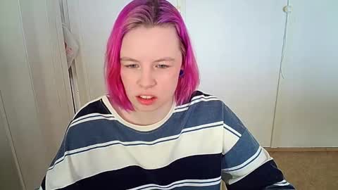 Snapshot of cherrybaby_0 chatting on 03/10/26, 07:13 cherrybaby_0 online show from 03/10/26, 07:13