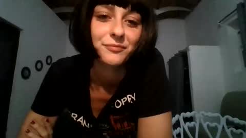 Snapshot of cherryblushxo chatting on 10/20/25, 12:44 cherryblushxo online show from 10/20/25, 12:44