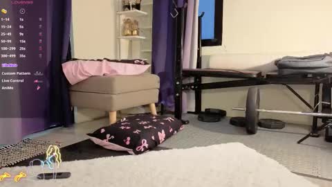 Cherry online show from 11/03/25, 06:25