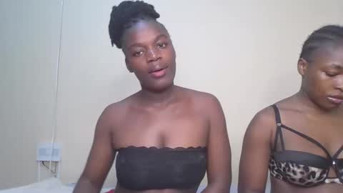 Snapshot of cherrye_bonny2 chatting on 04/12/26, 10:26 Cherry online show from 04/12/26, 10:26