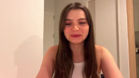 Snapshot of cherryelin chatting on 12/19/24, 11:18 Lina online show from 12/19/24, 11:18