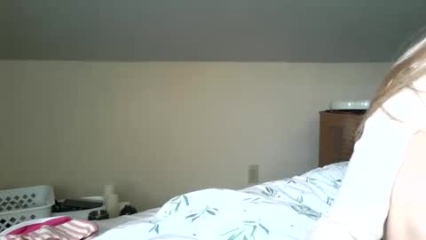 Snapshot of cherryflavorxx chatting on 04/15/26, 07:58 cherryflavorxx online show from 04/15/26, 07:58