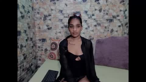 Snapshot of cherryindian694u chatting on 04/03/26, 03:32 leah is the name online show from 04/03/26, 03:32