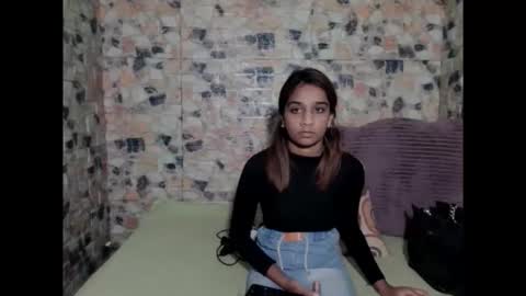 Snapshot of cherryindian694u chatting on 04/20/26, 04:26 leah is the name online show from 04/20/26, 04:26