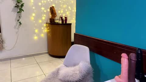 Snapshot of cherryjinx chatting on 04/15/26, 07:58 cherryjinx online show from 04/15/26, 07:58