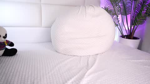 Julia online show from 01/17/25, 02:08